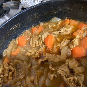 豚バラと根菜たっぷりのカレー